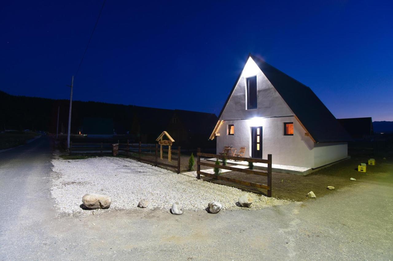 Guest House Max 자블야크 외부 사진