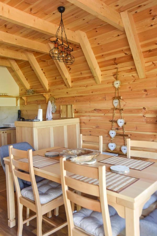 Guest House Max 자블야크 외부 사진