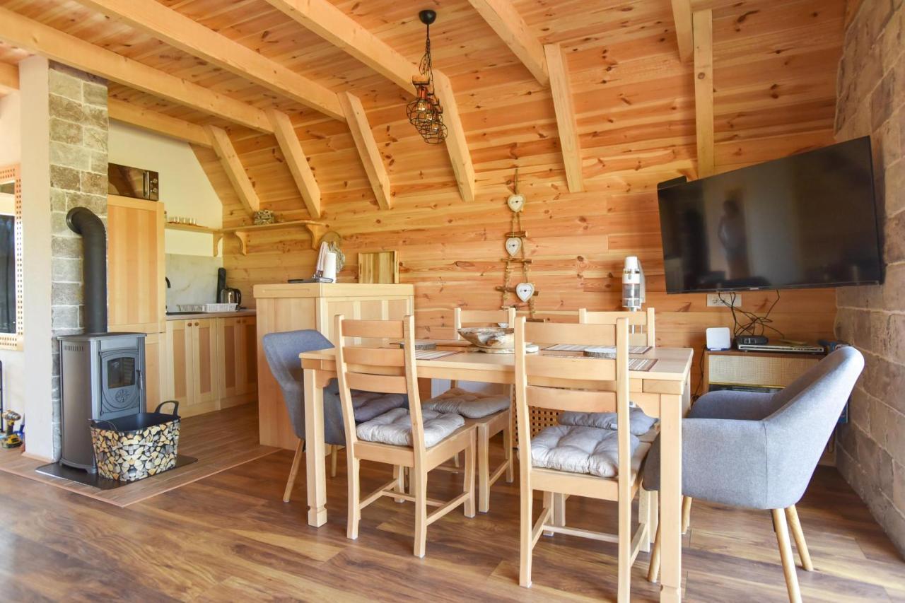 Guest House Max 자블야크 외부 사진
