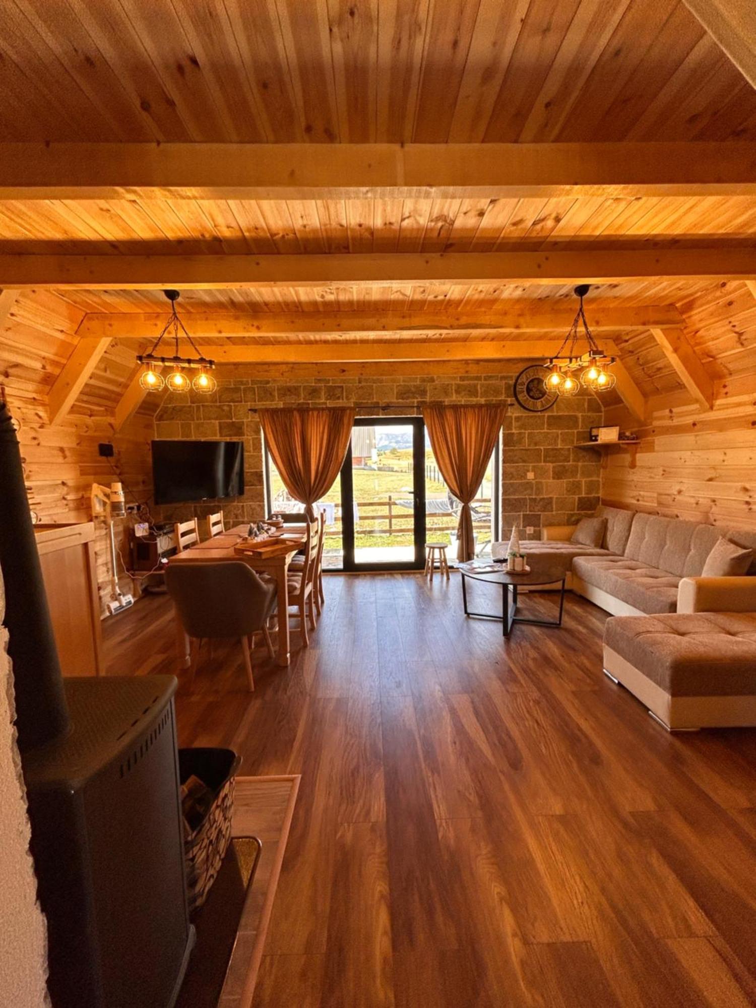 Guest House Max 자블야크 외부 사진